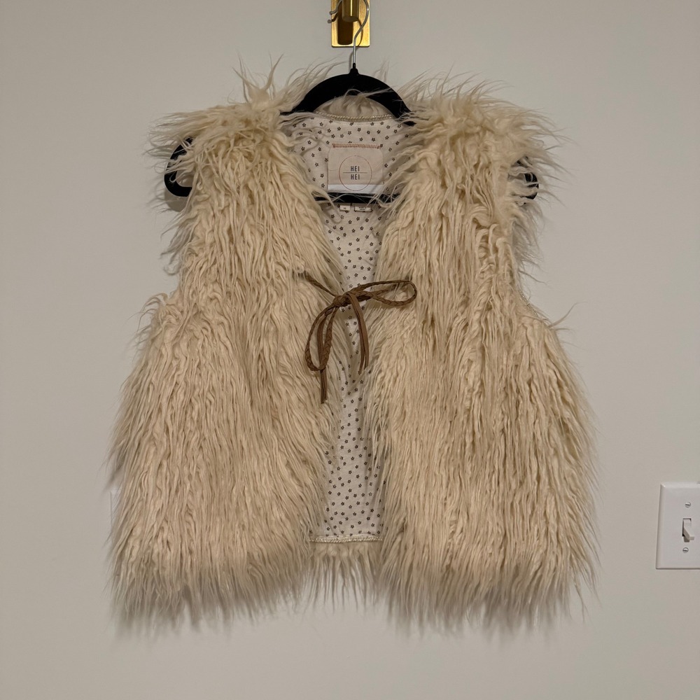 Hei Hei Anthropologie Shaggy Faux Fur Vest Cream Ivory Braided Tie Front XS‎
